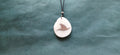 Collier Aileron de Requin — Ivoire Végétal & Noyer