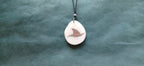 Collier Aileron de Requin — Ivoire Végétal & Noyer